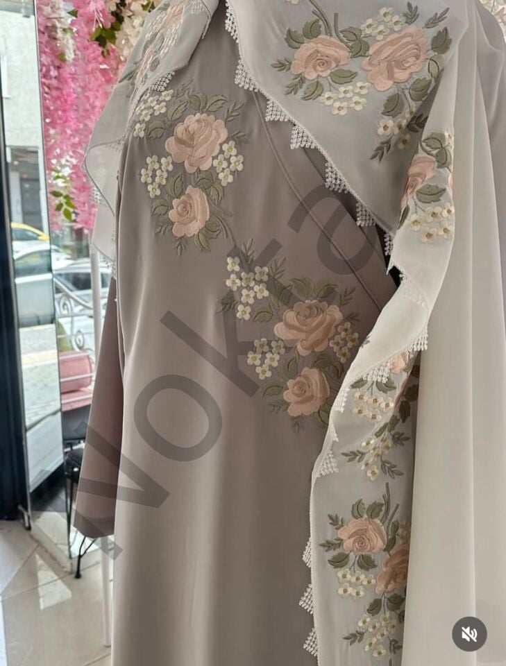 Güllü Model Namaz Elbisesi Seti