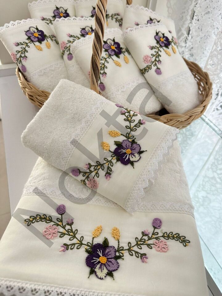 İğne Oyalı V Model Havlu